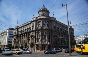 Odlukom Vlade omogućen je rad do 20 sati trgovinskim i ugostiteljskim objektima